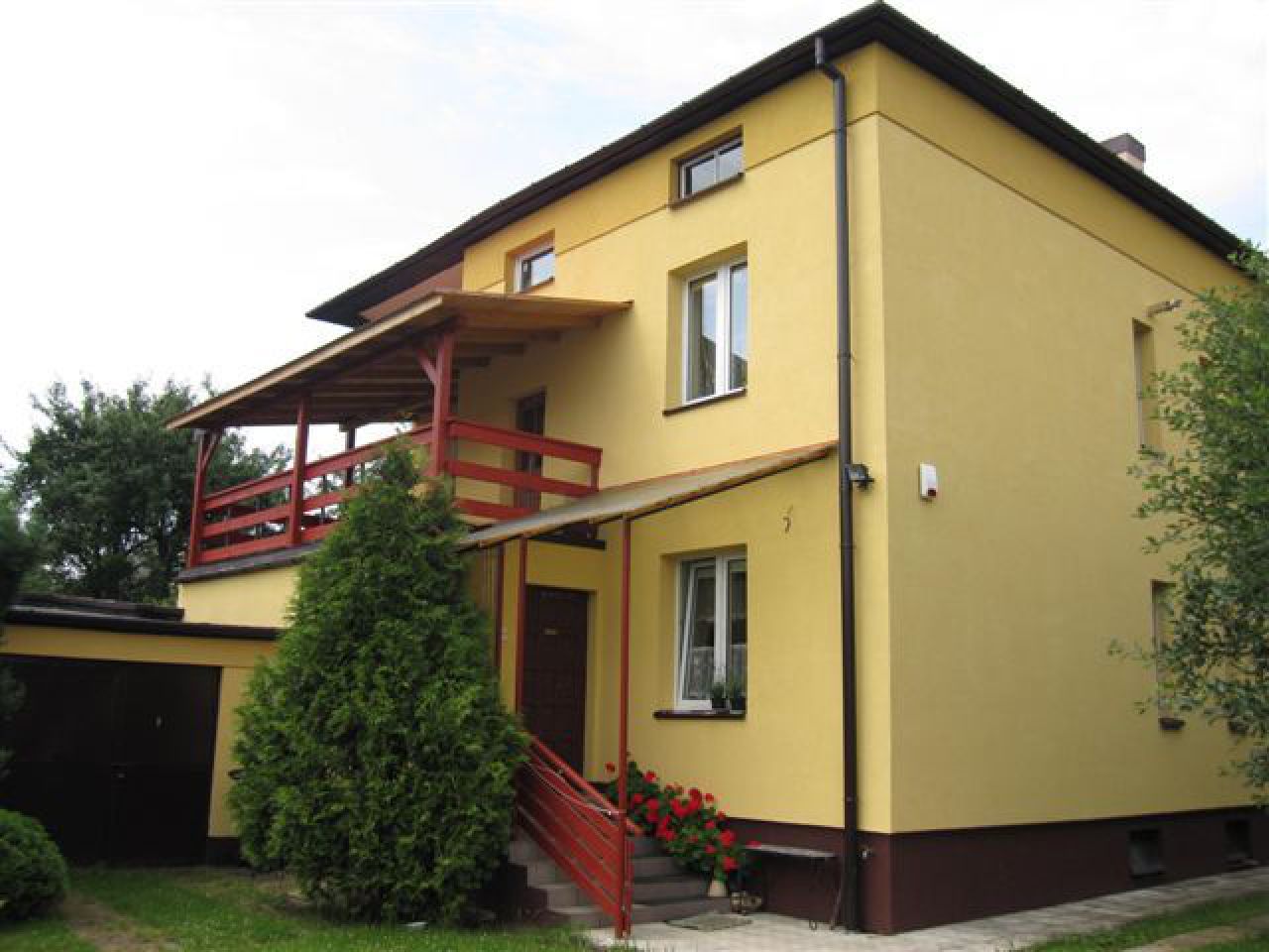 dom wolnostojący, 6 pokoi Starachowice Wierzbnik, ul. Działki
