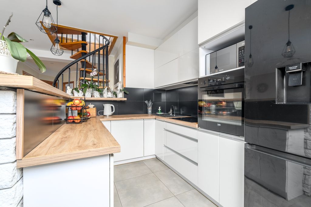 Mieszkanie 4-pokojowe Warzymice. Zdjęcie 6