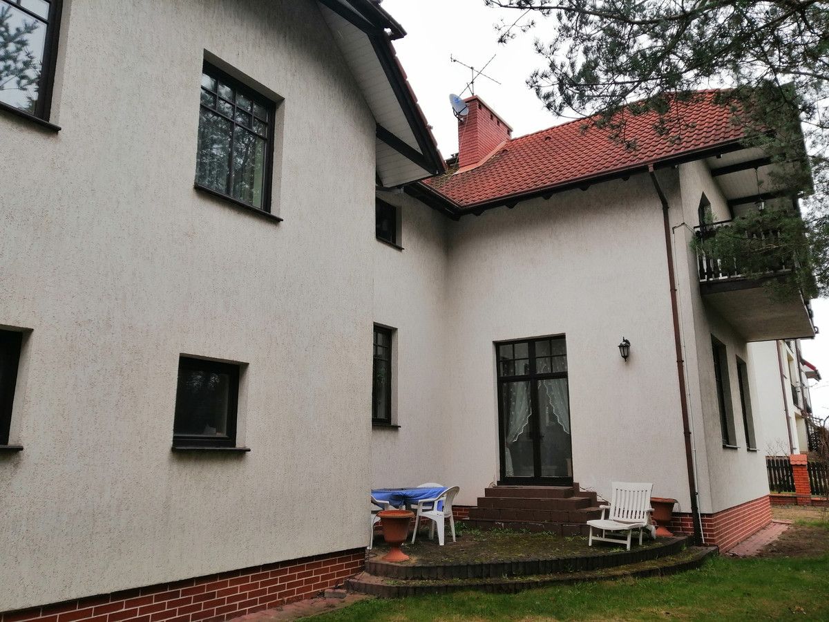 dom wolnostojący, 9 pokoi Kielce, ul. Ludomira Różyckiego. Zdjęcie 3