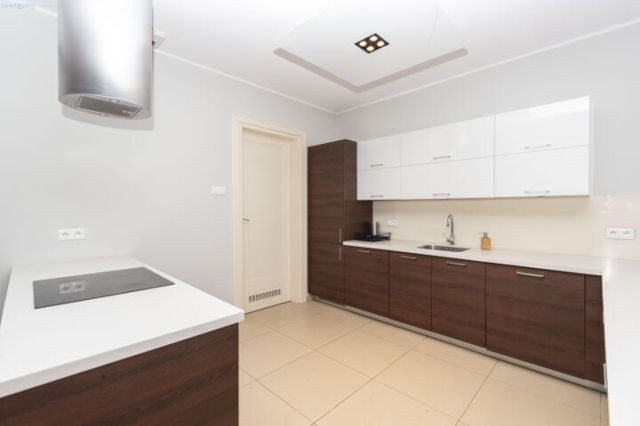 Mieszkanie 3-pokojowe Kraków Stare Miasto, ul. Józefa. Zdjęcie 3