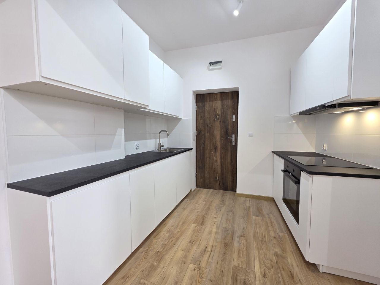 Mieszkanie 2-pokojowe Wieliczka Centrum, ul. Władysława Reymonta. Zdjęcie 4