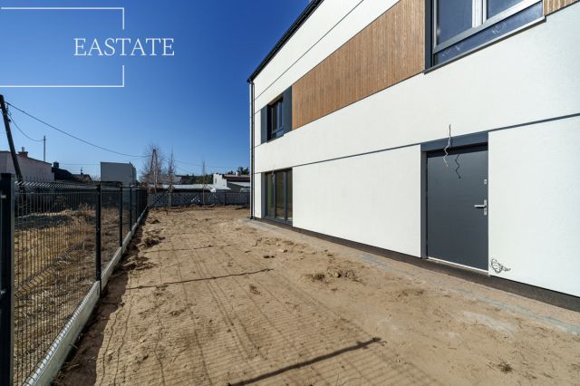 bliźniak, 5 pokoi Koczargi Stare, ul. Jagodowa. Zdjęcie 4