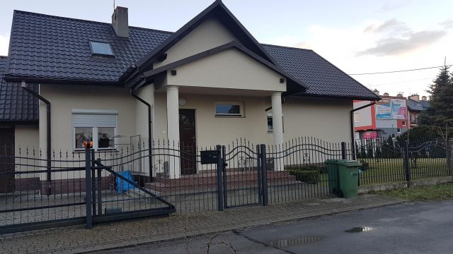 bliźniak, 5 pokoi Rzeszów Drabinianka, ul. Strażacka. Zdjęcie 1