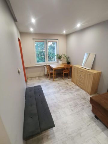 Mieszkanie 1-pokojowe Białystok Antoniuk, ul. Władysława Broniewskiego. Zdjęcie 1