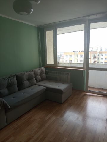 Mieszkanie 3-pokojowe Bielsko-Biała Śródmieście, ul. Władysława Broniewskiego. Zdjęcie 1