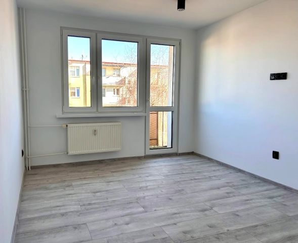 Mieszkanie 3-pokojowe Bydgoszcz Błonie. Zdjęcie 5