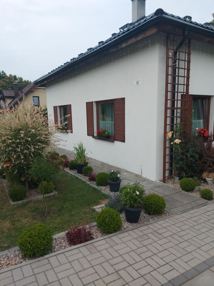 dom wolnostojący, 4 pokoje Jaszkowa Dolna, ul. Akacjowa. Zdjęcie 3