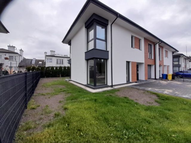 bliźniak, 5 pokoi Magdalenka, Łazy ul.Porcelanowa, boczna ul.Wiejskiej. Zdjęcie 17