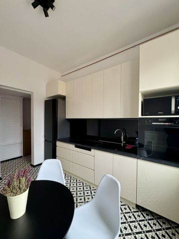 Mieszkanie 3-pokojowe Pabianice Stare Miasto, ul. Majdany. Zdjęcie 2