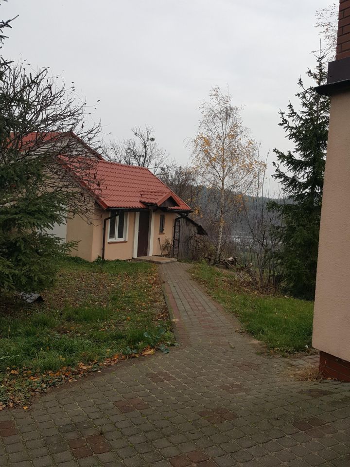 dom wolnostojący, 5 pokoi Kamienny Smug. Zdjęcie 3