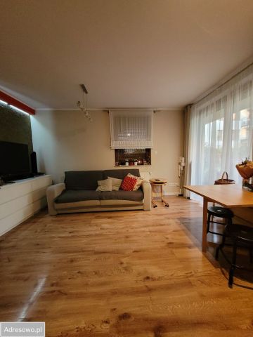 Mieszkanie 2-pokojowe Kraków Bieżanów, ul. Henryka i Karola Czeczów. Zdjęcie 1