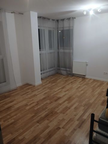 Mieszkanie 2-pokojowe Duchnice, ul. Ożarowska. Zdjęcie 1