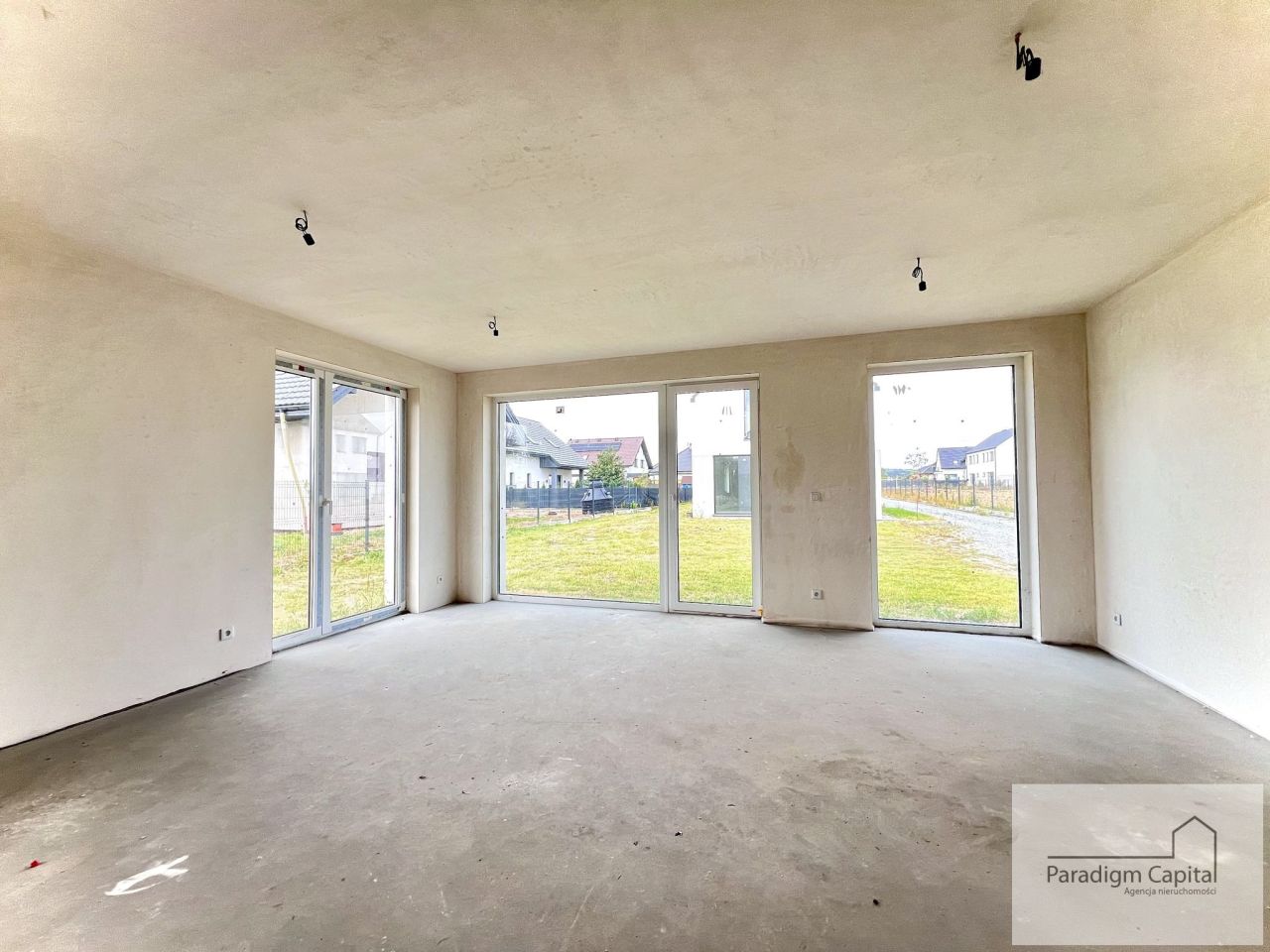 dom wolnostojący, 5 pokoi Mników. Zdjęcie 5