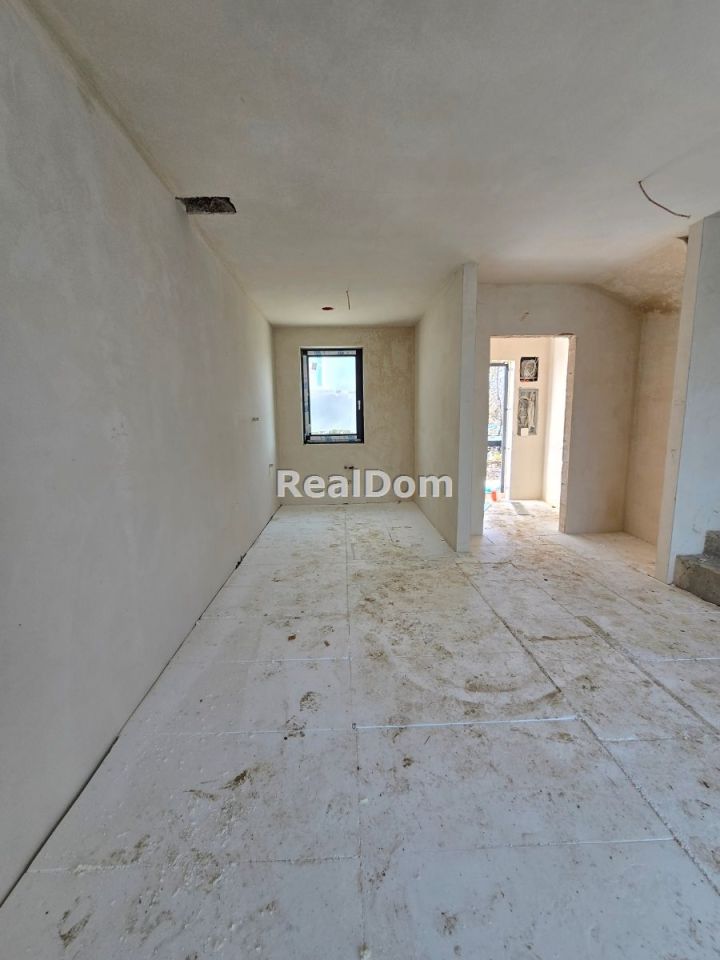 Mieszkanie 4-pokojowe Chrosna. Zdjęcie 10