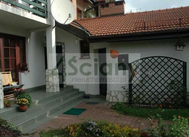 bliźniak, 6 pokoi Konstancin-Jeziorna. Zdjęcie 3