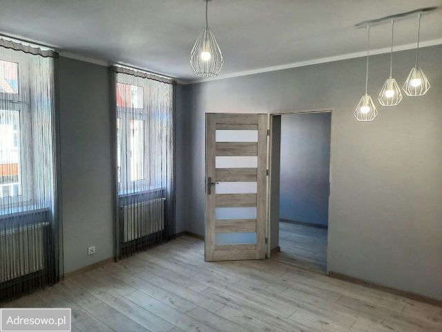 Mieszkanie 3-pokojowe Oława Centrum, pl. Starozamkowy. Zdjęcie 1