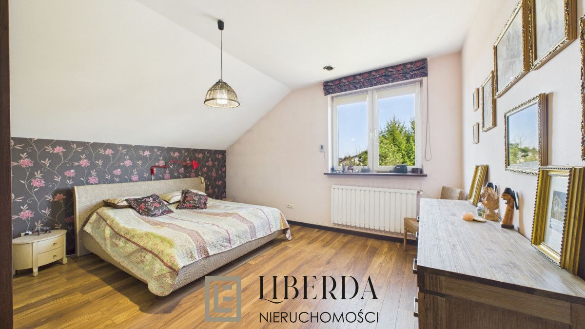 dom wolnostojący, 7 pokoi Motycz. Zdjęcie 18