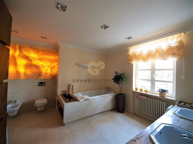 dom wolnostojący, 10 pokoi Konstancin-Jeziorna. Zdjęcie 14