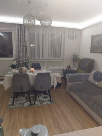 Mieszkanie 4-pokojowe Kielce, ul. Starowapiennikowa. Zdjęcie 1