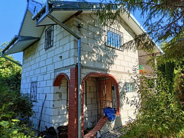 dom wolnostojący, 2 pokoje Międzyrzec Podlaski, ul. Berezowska. Zdjęcie 1