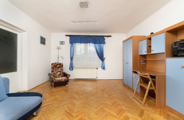 dom wolnostojący, 6 pokoi Jedlicze, ul. dr. Michała Drozdowicza. Zdjęcie 3