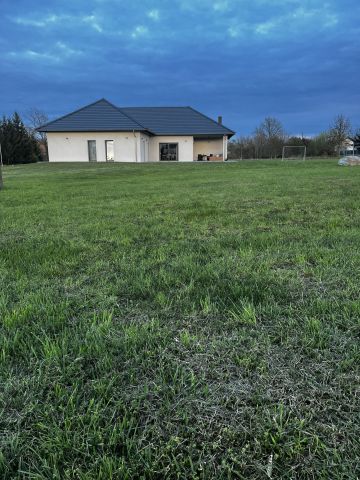 dom wolnostojący, 5 pokoi Kożuchów, ul. Polna. Zdjęcie 1