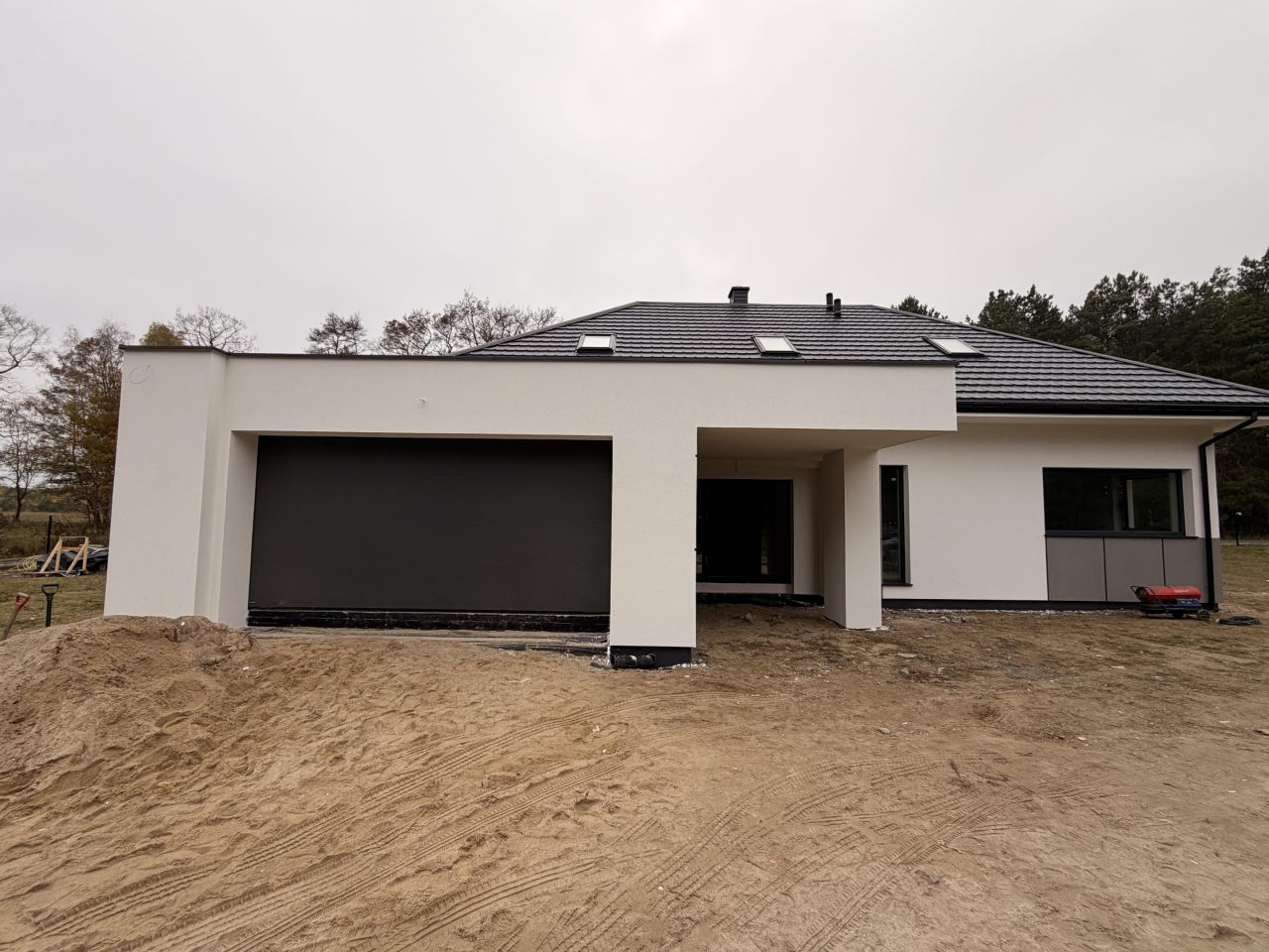 dom wolnostojący, 7 pokoi Płock, Brzegowa. Zdjęcie 1