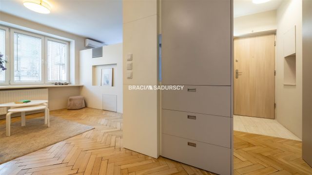 Mieszkanie 2-pokojowe Kraków Zwierzyniec, ul. rtm. Zbigniewa Dunin-Wąsowicza. Zdjęcie 8