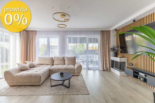 dom wolnostojący, 6 pokoi Lesznowola. Zdjęcie 1