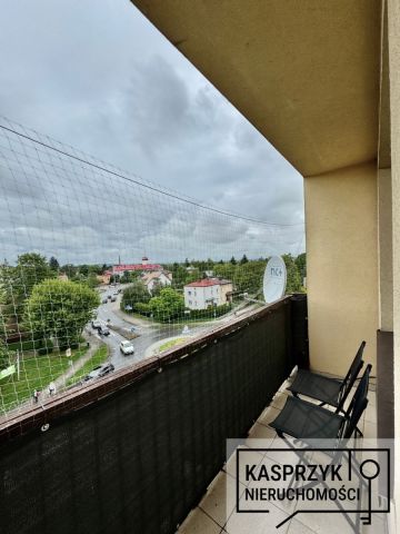 Mieszkanie 3-pokojowe Krosno, ul. Niepodległości. Zdjęcie 3