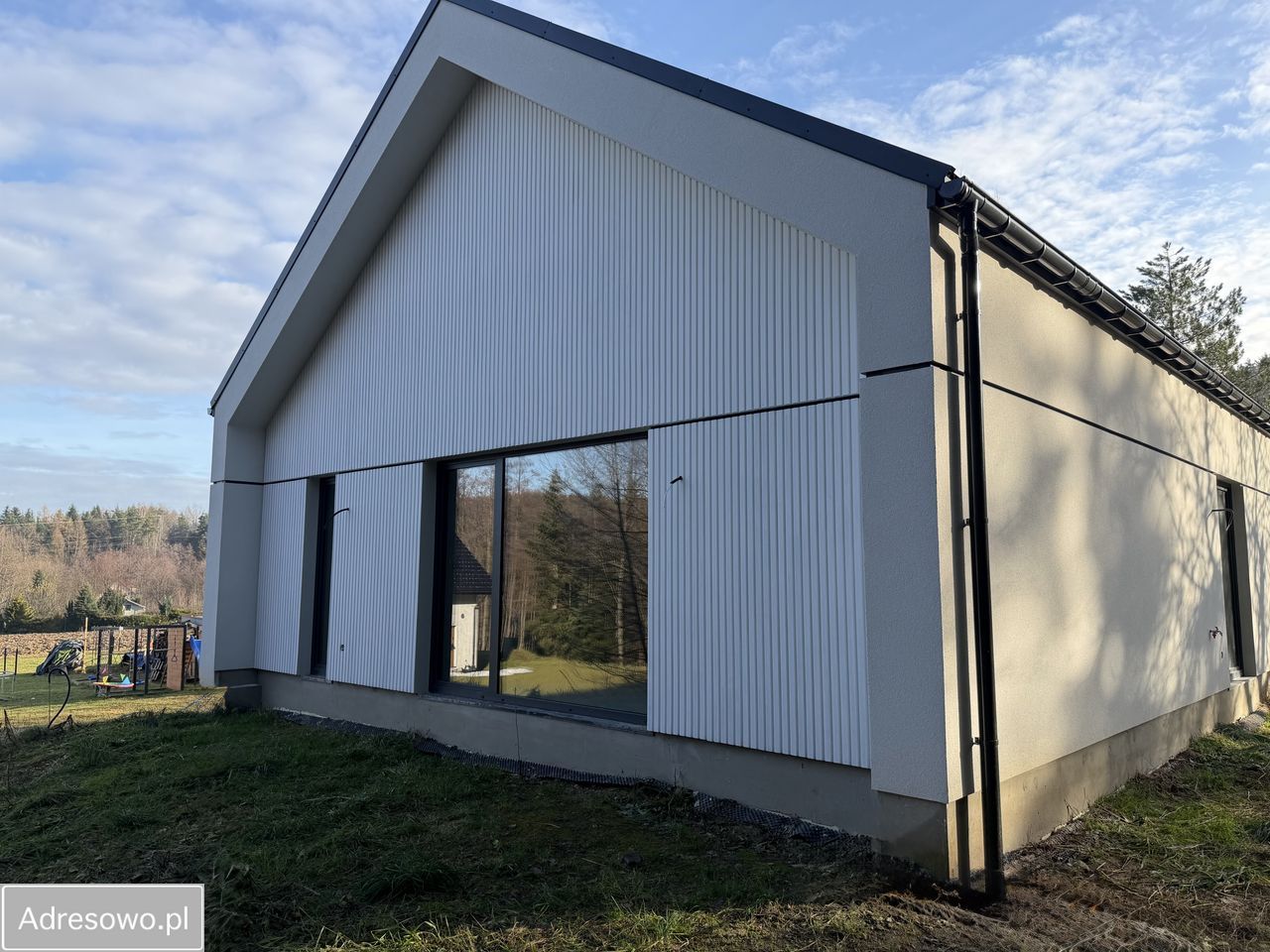 dom wolnostojący, 3 pokoje Osieczany. Zdjęcie 2