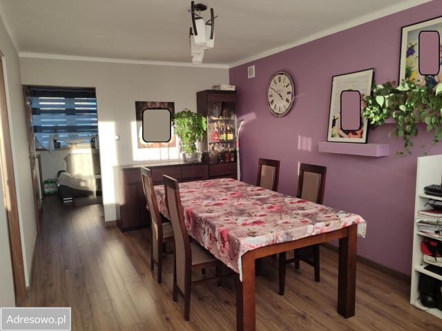 Mieszkanie 4-pokojowe Brzeziny. Zdjęcie 1