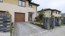 bliźniak, 5 pokoi Kiełczów, ul. Akacjowa. Zdjęcie 2