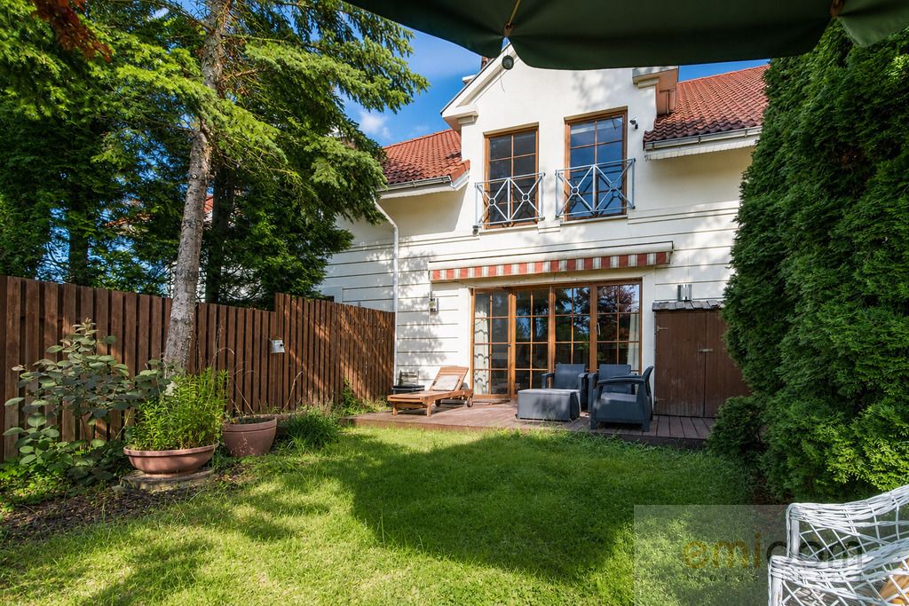 dom szeregowy, 4 pokoje Konstancin-Jeziorna, ul. Ostrołęcka. Zdjęcie 2