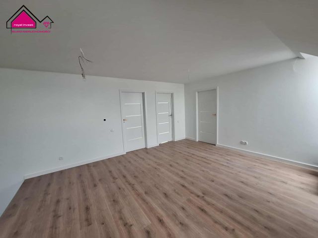 bliźniak, 3 pokoje Rumin. Zdjęcie 16