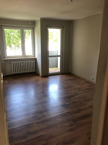 Mieszkanie 3-pokojowe Kościerzyna Centrum, ul. Marii Skłodowskiej-Curie. Zdjęcie 1