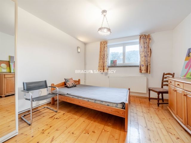dom wolnostojący, 7 pokoi Krzeszowice, ul. Żbicka. Zdjęcie 31