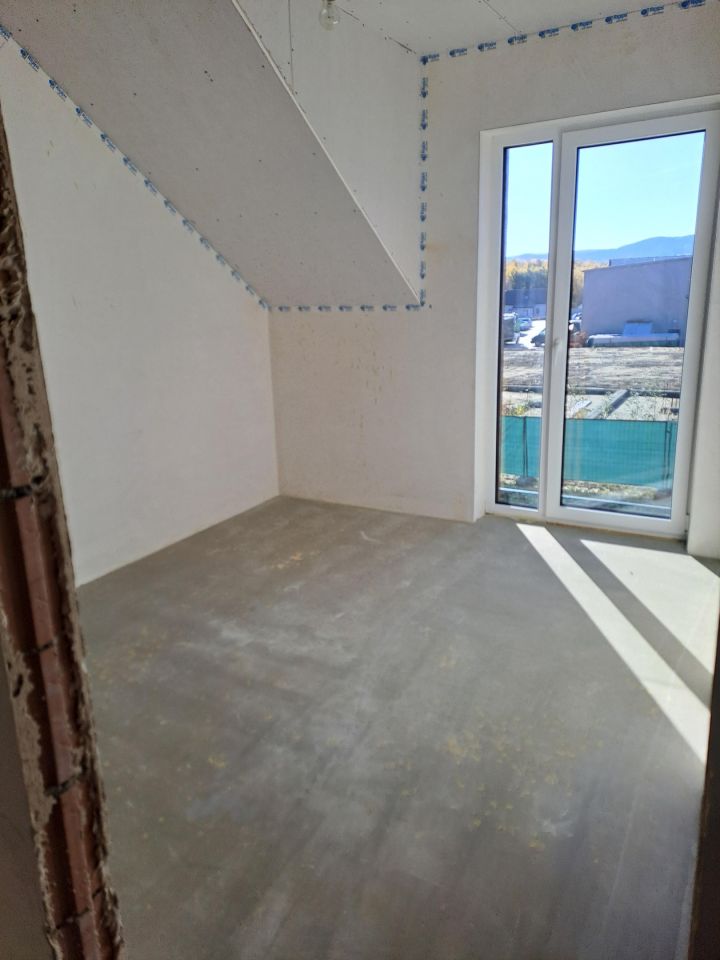 Mieszkanie 5-pokojowe Stróżówka. Zdjęcie 6