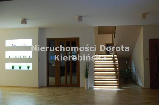 dom wolnostojący, 5 pokoi Chotomów, ul. Szczęśliwa. Zdjęcie 3