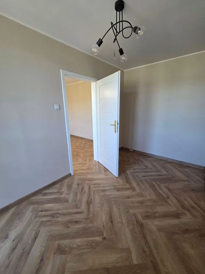 Mieszkanie 2-pokojowe Łódź Dąbrowa, ul. Juliusza Kossaka. Zdjęcie 2
