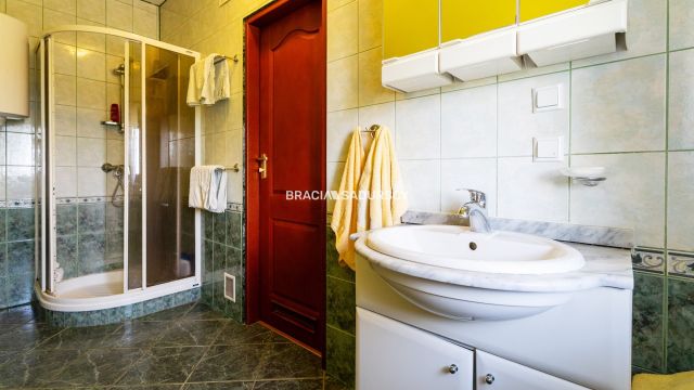 dom wolnostojący, 4 pokoje Brzeźnica. Zdjęcie 36