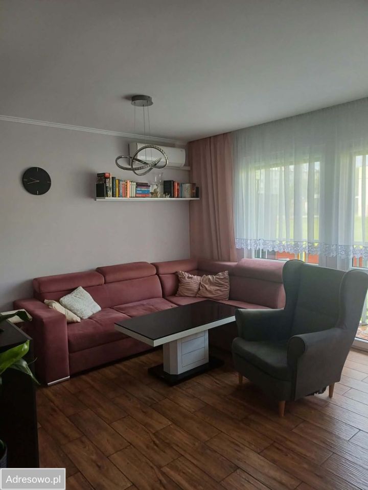 Mieszkanie 3-pokojowe Czerwionka-Leszczyny, ul. Broniewskiego. Zdjęcie 3