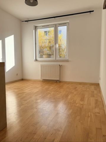 Mieszkanie 3-pokojowe Kraków Mistrzejowice, os. Oświecenia. Zdjęcie 1