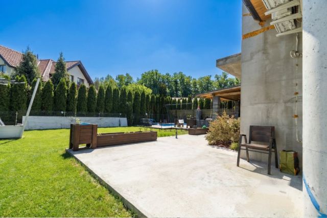 bliźniak, 5 pokoi Brwinów. Zdjęcie 18