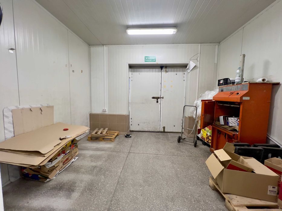 Hala/magazyn Kazimierza Wielka, ul. Przemysłowa. Zdjęcie 6