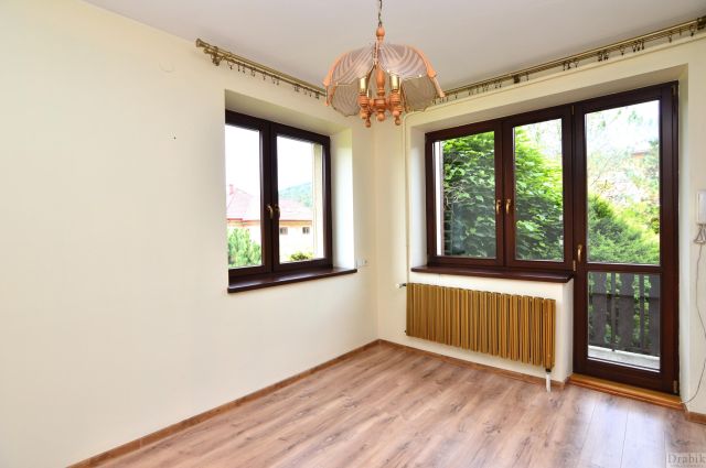 dom wolnostojący, 6 pokoi Maków Podhalański. Zdjęcie 3