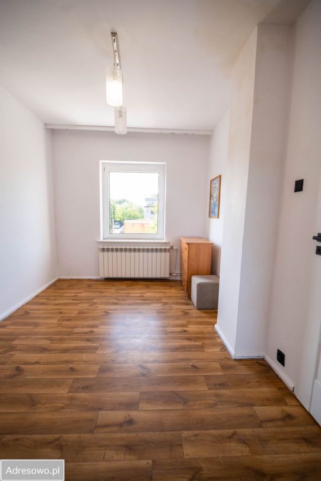 dom wolnostojący, 6 pokoi Zbrosławice. Zdjęcie 16