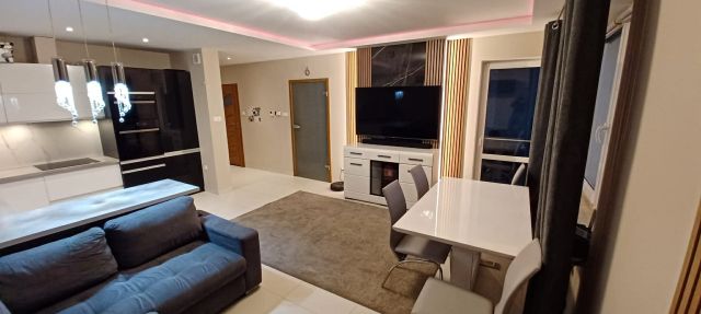 Mieszkanie 5-pokojowe Rembelszczyzna, ul. Strużańska. Zdjęcie 1