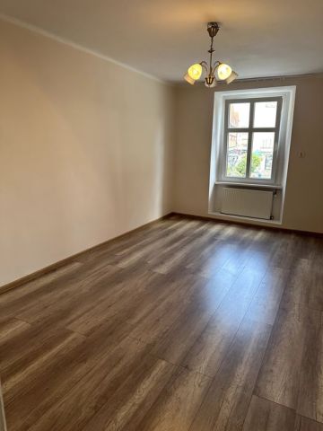 Mieszkanie 2-pokojowe Brzeg Centrum, ul. Długa. Zdjęcie 1