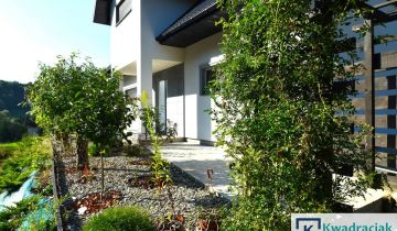 dom wolnostojący, 5 pokoi Bóbrka